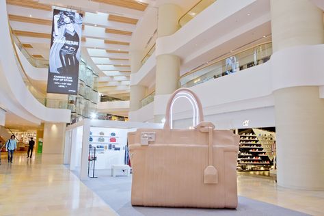 Zadig & Voltaire celebrates its CANDIDE bag with a pop-up store and a giant CANDIDE bag installation in Hong Kong's iconic Pacific Place until 31st May 2016. Come and visit us, if you're around. Picture: I.T. Pacific Place, Paper Installation, Pop Up Event, Pop Up Store, Zadig And Voltaire, Event Planning, Luxury Bags, Pop Up, New York