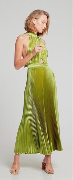 Chartreuse Wedding, Chartreuse Dress, Cape Wedding Dress, Bridesmaid Inspiration, Bridal Party Dresses, Cute Wedding Ideas, Easter Dress, New Wardrobe, Modern Woman