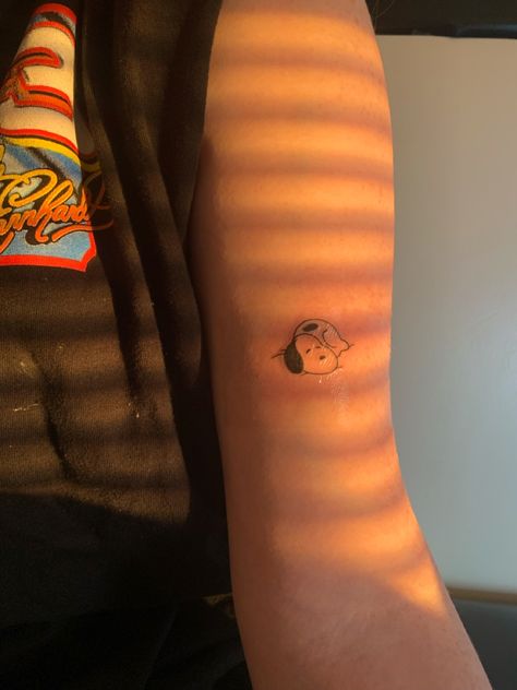 Sleepy Snoopy Tattoo, Sleeping Snoopy Tattoo, Snoopy Dog Tattoo, Tiny Snoopy Tattoo, Fine Line Snoopy Tattoo, Sleepy Snoopy, Snoopy Matching Tattoos, Matching Snoopy Tattoos, Sleepy Tattoo