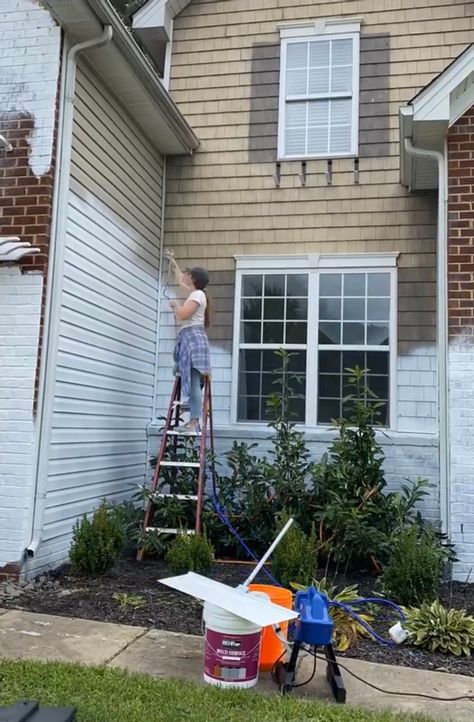 Paint Brick And Siding House, Vinyl Siding Makeover Before After, Diy Exterior Home Makeover, Painting Wood Exterior House, Repaint Vinyl Siding, Painting Plastic Siding, Faux Brick On House Exterior, Painted Brick With Vinyl Siding, White Vinyl Siding House With Brick