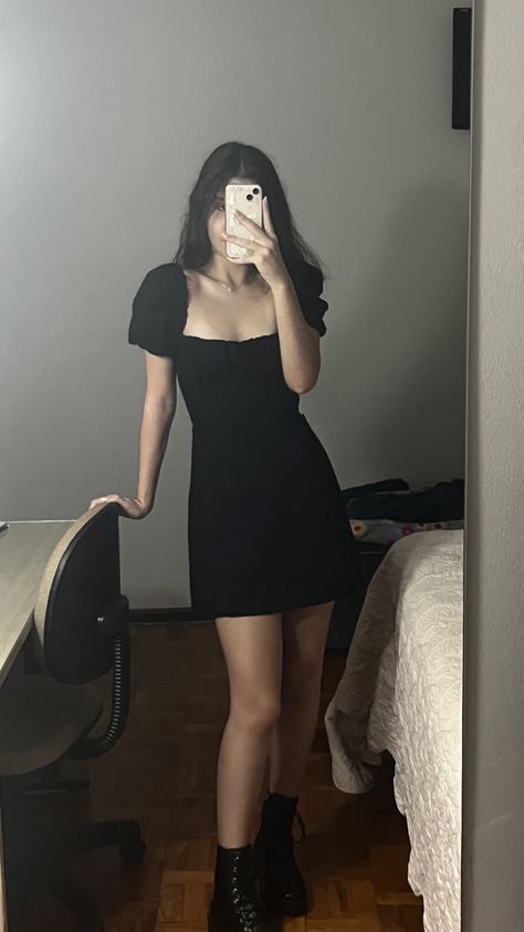 zara black dress Black Dress Aesthetic Girl, Short Dresses Outfit Ideas, Black Dress For Concert, Small Black Dress Aesthetic, Cute Black Dresses Casual, Black Short Dress Aesthetic, All Black Outfit Formal, Black Short Dress Parties Night, Black Dress Midsize