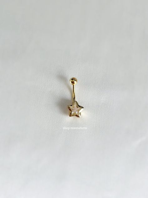 - 14g - 10mm bar - Surgical steel bar - Cubic zirconia star charm Seashell Belly Button Ring, Belly Button Piercing Gold Hoop, Dangly Gold Belly Rings, Belt Button Peircings, Star Piercing Ear, Dainty Navel Piercing, Floating Navel Jewelry, Ring Belly Button Piercing, Small Gold Belly Button Piercing