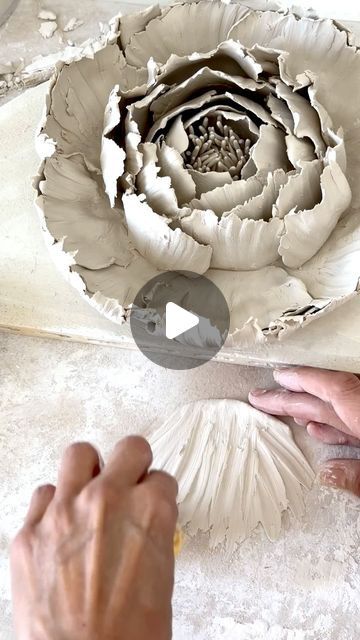 Heesoo Lee on Instagram: "Another way to make texture with a sponge and oil paintbrush 🟡🖌️ I use a board from @gr.pottery.forms that doesn't stick to clay.  #workinprogress #peony #wallpiece #porcelain #clay #ceramicart #texture" Oil Paint Brushes, Ceramic Glaze Recipes, Ceramic Art Sculpture, Sculpture Art Clay, Pottery Form, Pottery Handbuilding, Clay Crafts Air Dry, Garden Pottery, Flower Sculptures