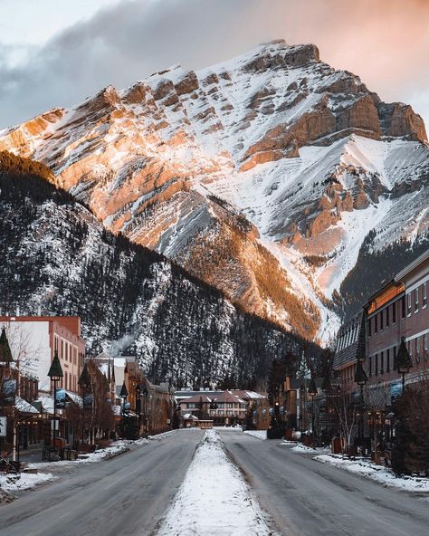 The Canadian Rockies are stunning all year round, but there’s something about winter time here that makes them extra special. Exploring the… Travelling Abroad, Canadian Rockies, Banff National Park, Travel Photographer, Travel And Leisure, Travel Insurance, Places Around The World, Travel Bucket, Mountain View