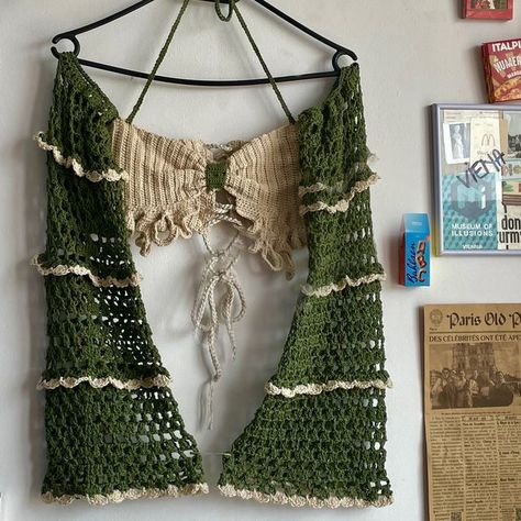 Green Crochet Headband, Green Top Crochet, Crochet Fairy Accessories, Fairy Top Crochet, Crochet Rave Outfit Pattern Free, Fairycore Crochet Pattern Free, Crochet Fairy Costume, Earthy Crochet Projects, Crochet Ren Faire Ideas