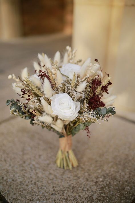 Desert Rose Bouquet, Wedding Flower Arrangements Fall, Burgundy Bridal Bouquet, Real Wedding Flowers, Boho Bridal Bouquet, Burgundy Bouquet, Autumnal Wedding, Wedding Options, Rustic Bouquet