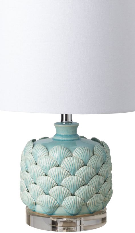 Beach Cottage Style Decor, Beach House Lighting, Shell Lamp, Mermaid Room, Beachy Decor, Coastal Bedrooms, Beach Cottage Decor, Shell Decor, Home Decoration Ideas