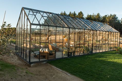 The Glasshouse Company Greenhouses and Glasshouses Contemporary Greenhouses, Glass Green House, Glass House Wedding, Conservatory Greenhouse, Shade House, Home Greenhouse, Backyard Greenhouse, Greenhouse Plans, Countryside House