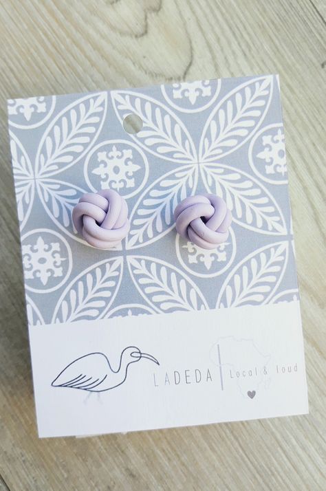 Polymer Clay Knots, Polymer Clay Knot Earrings Diy, Diy Earring Cards, Cercei Din Lut Polimeric, Polymer Clay Recipe, Polymer Clay Studs, Precious Metal Clay Jewelry, Clay Studs, Polymer Clay Flower Jewelry