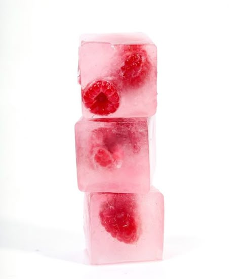 Ice Pop Photography, Frozen Fruit Photography, Ice Photography Cubes, Frozen Food Photography, Ice Cube Photography, Ice Cube Png, Distortion Photography, Flavored Ice Cubes, Ice Photo