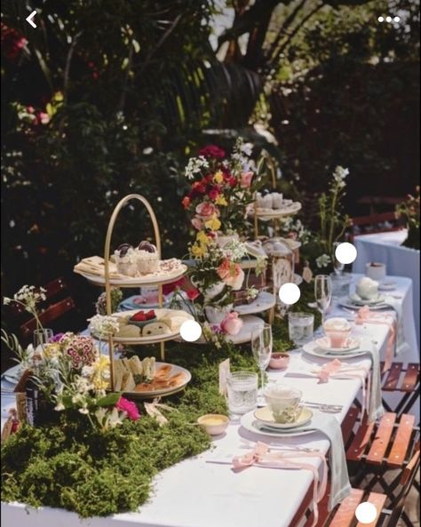 Dining Decor Ideas, Wallpapers Home Decor, Garden Party Bridal Shower, Art Fashion Design, Secret Garden Parties, Wallpapers Home, Fairy Garden Birthday Party, Garden Party Theme, Fairy Tea Parties