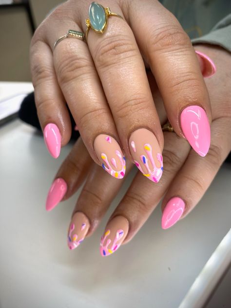 Sprinkle Acrylic Nails, Cute Nails Bright Colors, Aesthetic Nails Birthday, Ten Year Old Nail Ideas, Birthday Nails Gel Polish, Birthday Nails Cupcake, Cute Party Nails, Confetti Cake Nails, 22 Bday Nails