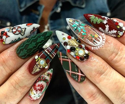 Funky Christmas Nails Acrylic, Funky Christmas Nails Design, Christmas Cookie Nails, Alternative Christmas Nails, Retro Christmas Nails, Funky Christmas Nails, Nail 2023, Themed Nails, Nail Board