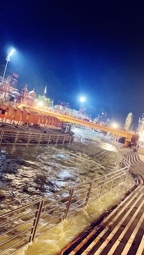 Haridwar Night Snap, Haridwar Snapchat Story, Haridwar Snap, Haridwar Photography, Ganga Maa, Guru Wallpaper, Shree Hari, Airplane Window View, India Street