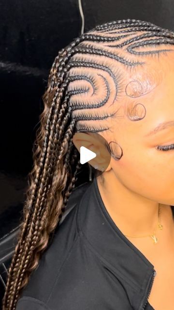 MIA / MRS PIMP YOUR HAIR / HAIRSTYLIST on Instagram: "😍😍😍lemonade X Fulani braids!!!

#miakhylahair #fulanibraids #lemonadebraids #designbraids #braids #hairstylist" Braids Lemonade, Fulani Lemonade Braids, Lemonade Braids, Fulani Braids Hairstyles Designs, Hair Braid Designs, Lemonade Braids Hairstyles, Fulani Braids, Braid Tutorial, Pretty Braided Hairstyles