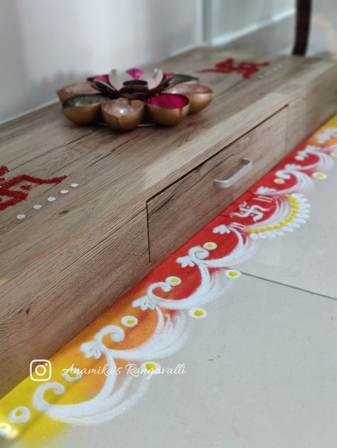 Border Rangoli designs #subhnavratri #jaymataji #sareedrapes #matajishringar #maadurga #navratripooja #durgapooja #blessings 🪷❤️#homedecoration #borderrangoli #lotusflower #lotusrangoli #rangolidesign Border Rangoli Ideas, Simple Border Rangoli Designs, Gauri Rangoli, Rangoli Design Border, Rangoli Border Designs Simple, Border Design Rangoli, Short Rangoli, Side Border Rangoli Designs, Border Rangoli Designs Simple