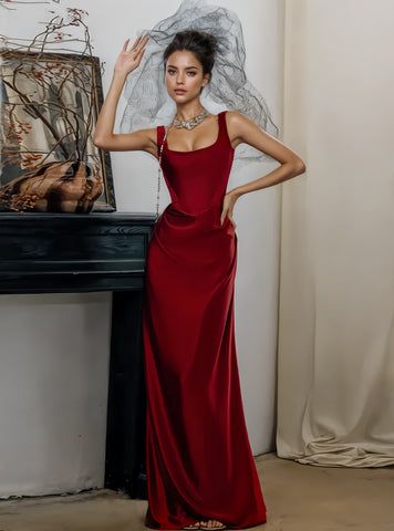 Ted Bridesmaid Dresses, Prom Minimalist Dress, Red Dress For Bridesmaid, Red Satin Dress Prom, Red Guest Wedding Dress, Burgundy Gown Classy, Maroon Birthday Dress, Red Old Hollywood Dress, Red Hollywood Dress