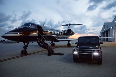 Blacked out. #mphclub #g63 #amg | via Instagram ift.tt/2ahdd… | Flickr Jets Privés De Luxe, Jet Privé, Luxury Jets, Luxury Lifestyle Couple, Luxury Private Jets, Luxury Lifestyle Girly, G63 Amg, Luxury Lifestyle Women, Private Plane