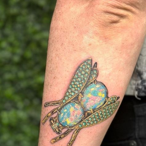 Shannon Wages on Instagram: "Still obsessing over this jade and opal brooch on Lauren a few days ago!  I love doing jewelry tattoos, they’re so rewarding and meditative.  Please please more! ❤️" Jewel Bug Tattoo, Opal Gem Tattoo, Piercing Jewelry Opal, Opal Piercing Jewelry, Opal Butterfly Tattoo, Opal Tattoo, Opal Brooch, Jewelry Tattoos, Jewelry Tattoo