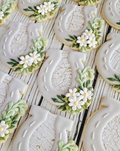 Horseshoe Decorated Cookies, Horse Shoe Cookies, Horseshoe Cookies, Kentucky Derby Cookies, Derby Cookies, Western Cookies, Cowgirl Bridal Shower, Shoe Cookies, Farm Cookies