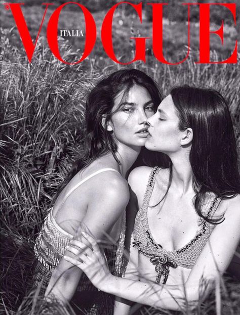 Mert Alas and Marcus Piggott take the September 2017 issue of VOGUE Italia starring supermodel Mariacarla Boscono joined by Federico Spinas at I LOVE Models, Lily Aldridge, Vittoria Ceretti but as well as Pablo Rousson and Edoardo Velickskov. Tumblr, Vogue Italy, Mert And Marcus, Vittoria Ceretti, Vogue Portugal, Vogue Magazine Covers, Editorial Shoot, Fashion Magazine Cover, Lily Aldridge