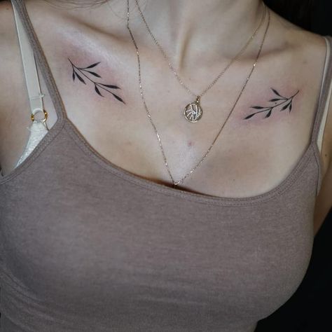 Small Cute Chest Tattoo Female, Pretty Chest Tattoo Female, Minimalist Chest Tattoo Female, Dainty Chest Tattoo Female, Unique Feminine Tattoos, Floral Chest Tattoo Female, Small Chest Tattoos Female, Dragon Flower Tattoo, Small Chest Tattoo Female