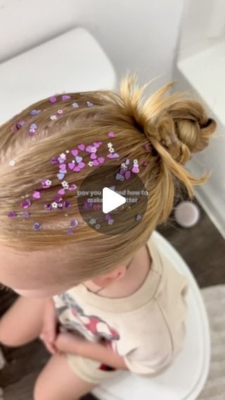 87K likes, 147 comments - shaylagressman on July 27, 2024: "literally just glitter and gel????🤯🎀✨✨✨✨ #hairglitter #diy #toddlerhair #girlshair #mom". Bubble Braids With Glitter, Diy Glitter Hair Gel, Diy Hair Glitter Gel, Diy Hair Glitter, Glitter Hair Gel, Mom Instagram, Swift Outfits, Easter Hairstyles For Women, Blonde Hairstyle