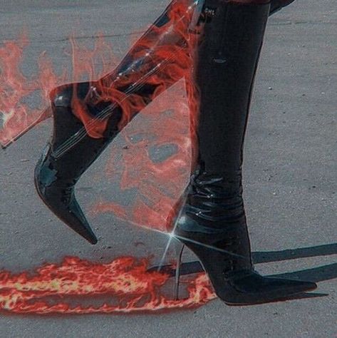 Yennefer Of Vengerberg, Minako Aino, Mötley Crüe, + Core + Aesthetic, Mode Inspo, Aesthetic Grunge, Red Aesthetic, Pics Art, Grunge Aesthetic