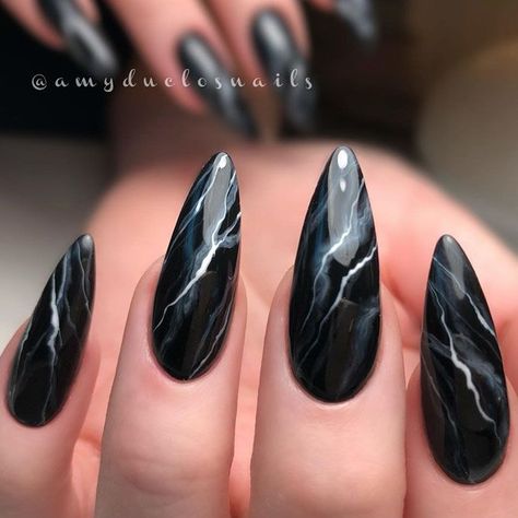 Elegant Marble Nails Tutorial With Classic Black French Manicure Long Nails, Ombre Glitter Nails, Marble Nails Tutorial, Black Marble Nails, Water Nails, Marble Nail Designs, Marble Nail, Black Acrylic Nails, Ombre Glitter