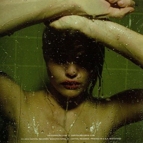 nighttimemytime Night Time My Time, Sky Ferreira, Green Lantern Corps, The Shower, Photography Inspo, Photo Inspo, Night Time, Constellations, Her Hair