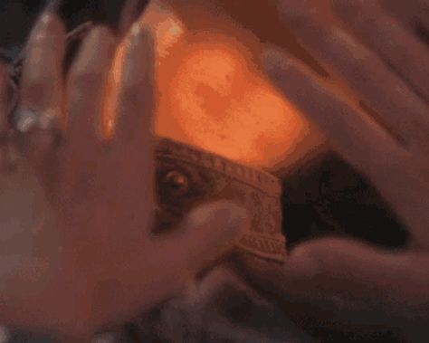 Piper Heal GIF - Piper Heal Charmed - Discover & Share GIFs Healing Powers Gif, Healing Powers Aesthetic, Charmed Piper, Magic Gif, Frozen Gif, Charmed 1998, Healing Magic, Eye Of The Storm, Magic Aesthetic