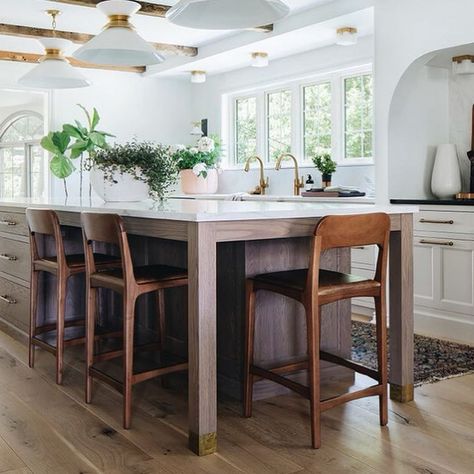 Stoffer Home Cabinetry’s Instagram photo: “Every detail matters, down to the island legs! We love outfitting islands with brass leg caps for a sophisticated flare.…” Kitchen Island With Legs, Cotswold Green, Stoffer Home, Kitchen Drawing, Kitchen Island Table, Wood Kitchen Island, Kitchen Board, Island With Seating, House Design Kitchen