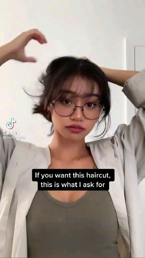 Pin on Idea Pins by you Shot Hair, Layered Haircuts For Medium Hair, Tutorial Ideas, Bangs With Medium Hair, Hairstyles For Layered Hair, Hair Tips Video, Trendy Hairstyle, Hairstyle Tutorial, Peinados Fáciles Para Cabello Corto