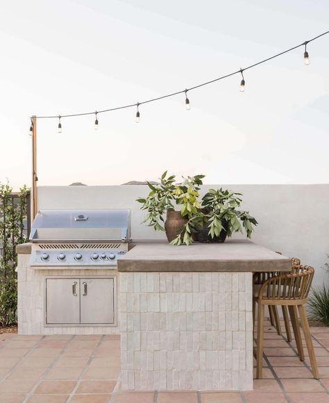 Pure Salt Interiors on Instagram: “The weekend starts now! The BBQ and bartop in my backyard at #casalincoln is all kinds of dreamy with all the Saltillo tile and textured…” Pure Salt Interiors, Outdoor Bbq Kitchen, Backyard Renovations, Backyard Remodel, Outdoor Kitchen Patio, Backyard Inspiration, Backyard Inspo, Outdoor Kitchens, Dream Backyard