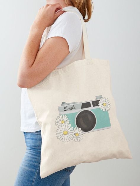 Tote Bag Graphic Design, Bag Graphic Design, Camera Painting, Design Tote Bag, Simple Tote, Drawings Simple, Side Bags, Bag Design, Art Drawings Simple