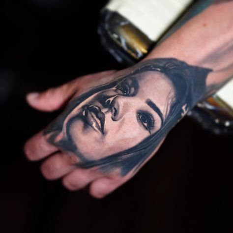 Hand portrait tattoo Face On Hand Tattoo, Hand Face Tattoos, Hand Portrait, Nikko Hurtado, Hands Portrait, Finger Tats, Hand And Finger Tattoos, Face Tattoos, Hand Tattoo