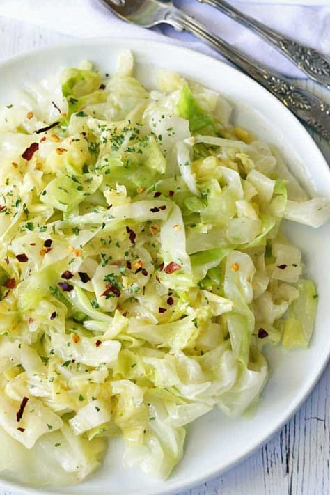 Steamed Cabbage Recipe, Steam Vegetables Recipes, Cooked Cabbage Recipes, Easy Cabbage Recipes, Steam Vegetables, Cabbage Recipes Healthy, Steamed Cabbage, White Cabbage, Cabbage Recipe