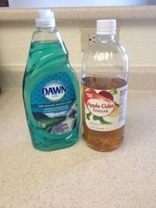 All-natural Hardwood Floor Cleaner Floor Cleaners, Wood Floor Cleaner, Clean Wood, Hardwood Floor Cleaner, Cleaning Tricks, Homemade Cleaning, Dawn Dish Soap, Homemade Cleaning Products, Natural Cleaning