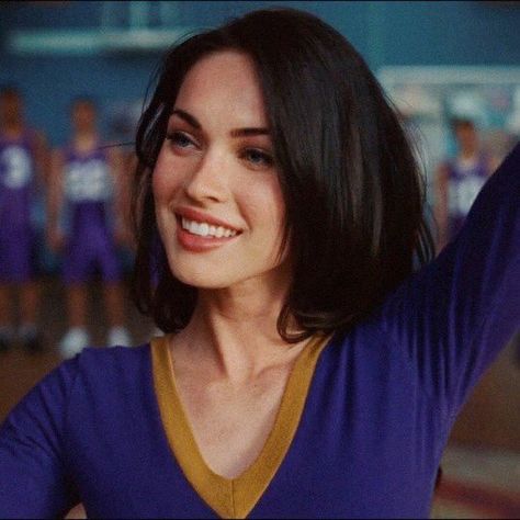 🕊 on Twitter: "Megan Fox… " Megan Fox, A Woman, Fox, Blue