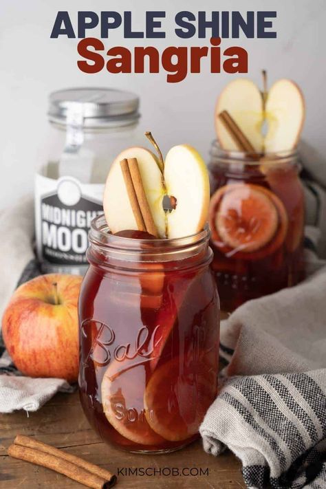 Apple Cider Moonshine, Strawberry Moonshine Recipe, Moonshine Recipes Homemade, Flavored Moonshine Recipes, Moonshine Drink Recipes, Bangla Comics, Apple Cider Sangria Recipe, Homemade Wine Recipes, Red Wine Recipe