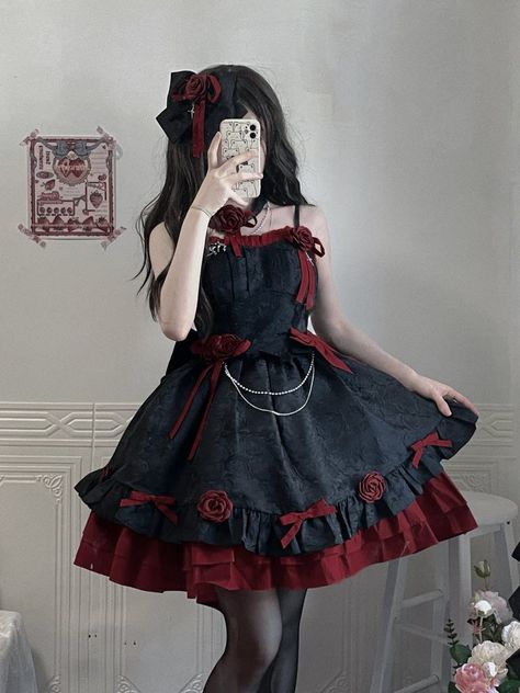 Romantic Contract Gothic Lolita Jumper Dress Set Emo Dress, Rosette Dress, Basque Waist, Gothic Princess, Red Gothic, Jumper Skirt, Gothic Dress, Japanese Outfits, Rose Dress