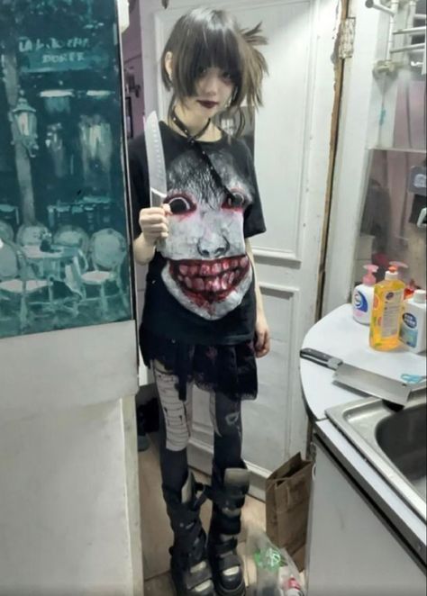 Mia 3, Weird Food, J Fashion, Pose Reference Photo, Creepy Cute, Cute Fits, Visual Kei, Pastel Goth, Look Cool