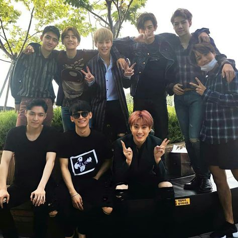 Exo Group Photo, Exo Ot9, Exo Group, Exo Background, Exo Album, Exo Edits, Exo Lockscreen, Girls Support Girls, Kim Min Seok