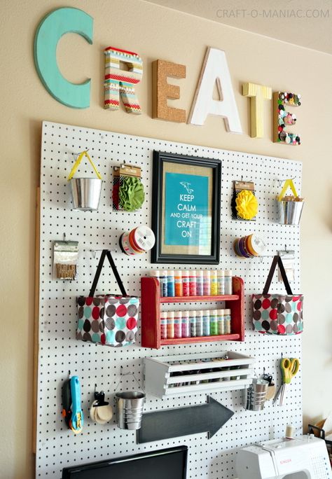 Our new Sketch collection frame would be a PERFECT fit in any craft room with it's fun, chalkboard finish! Use it to custom frame peg boards like this one, memo boards, cork boards, or even chalkboards - then, the whole thing is a usable surface. Brilliant! Peg Boards, Pegboard Organization, Dream Craft Room, Craft Room Design, Decor Ikea, Scrapbook Room, Ideas Craft, Craft Room Decor, Office Crafts