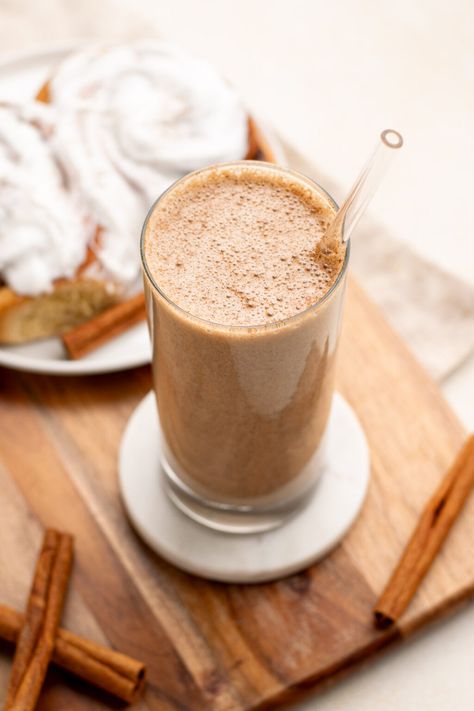 Cinnamon Roll Protein Smoothie - Olivia's Kitchen Cinnamon Roll Protein Shake, Cinnamon Roll Smoothie, Cinnamon Smoothie, Almond Milk Yogurt, Vanilla Milkshake, Creamy Smoothies, Strawberry Banana Smoothie, Whey Protein Powder, Cinnamon Flavor