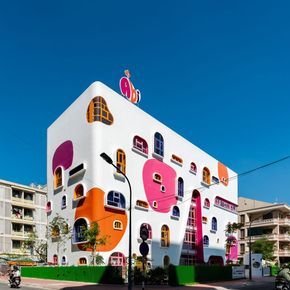 Playful Architecture, Kindergarten Architecture, School Building Design, Shaped Windows, Kindergarten Design, Plans Architecture, Colourful Buildings, Urban Fabric, School Building