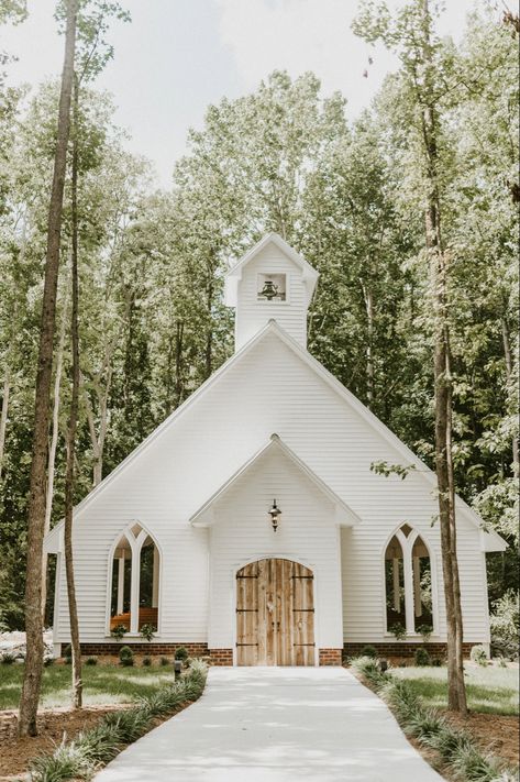 The birdsong chapel is an all white, open air, wedding chapel located in Goldsboro NC. The Cornealius Properties is the perfect place to start your new adventure! #NCweddingvenue #weddingchapel #GoldsboroNC #nctfanart The Cornelius Properties, Southern Chapel Wedding, Wedding Chapel In The Woods, Pretty Place Wedding South Carolina, Texas Chapel Wedding, Southeast Wedding Venues, Wedding Venues Chapel, Building Wedding Venue Ideas, The Cornealius Properties