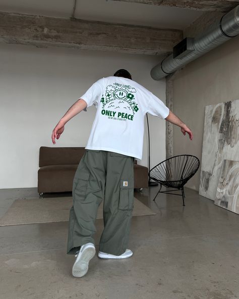 Baggy Carhartt Pants Outfit, Baggy Cargo Pants Outfit Men, Cargo Pants Men Outfit, Baggy Cargo Pants Outfit, Baggy Outfits Men, Baggy Street Style, Baggy Pants For Men, Style Baggy Pants, Baggy Pants Men