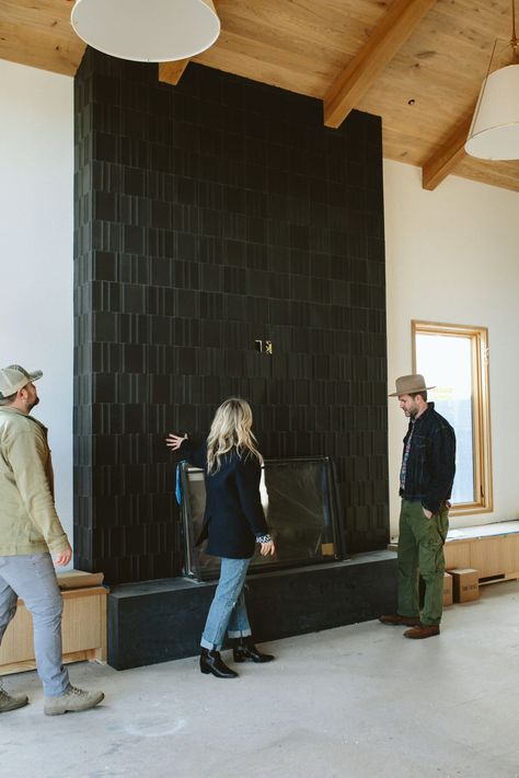 How We Built Two Tiled Fireplaces And What We Learned - Emily Henderson Modern Tiled Fireplace, Tiled Fireplace Wall, Tiled Fireplaces, Tiled Fireplace, Indoor Outdoor Fireplaces, Tile Fireplace, Fireplace Tile Surround, Black Fireplace, Room Fireplace