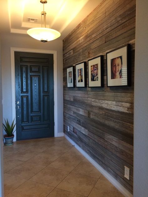 Entry with unique door and wood wall.  #entryways homechanneltv.com Transitional Entryway, Fa Fal, Front Entry, Transitional Decor, Style At Home, New Wall, My New Room, Home Fashion, My Dream Home